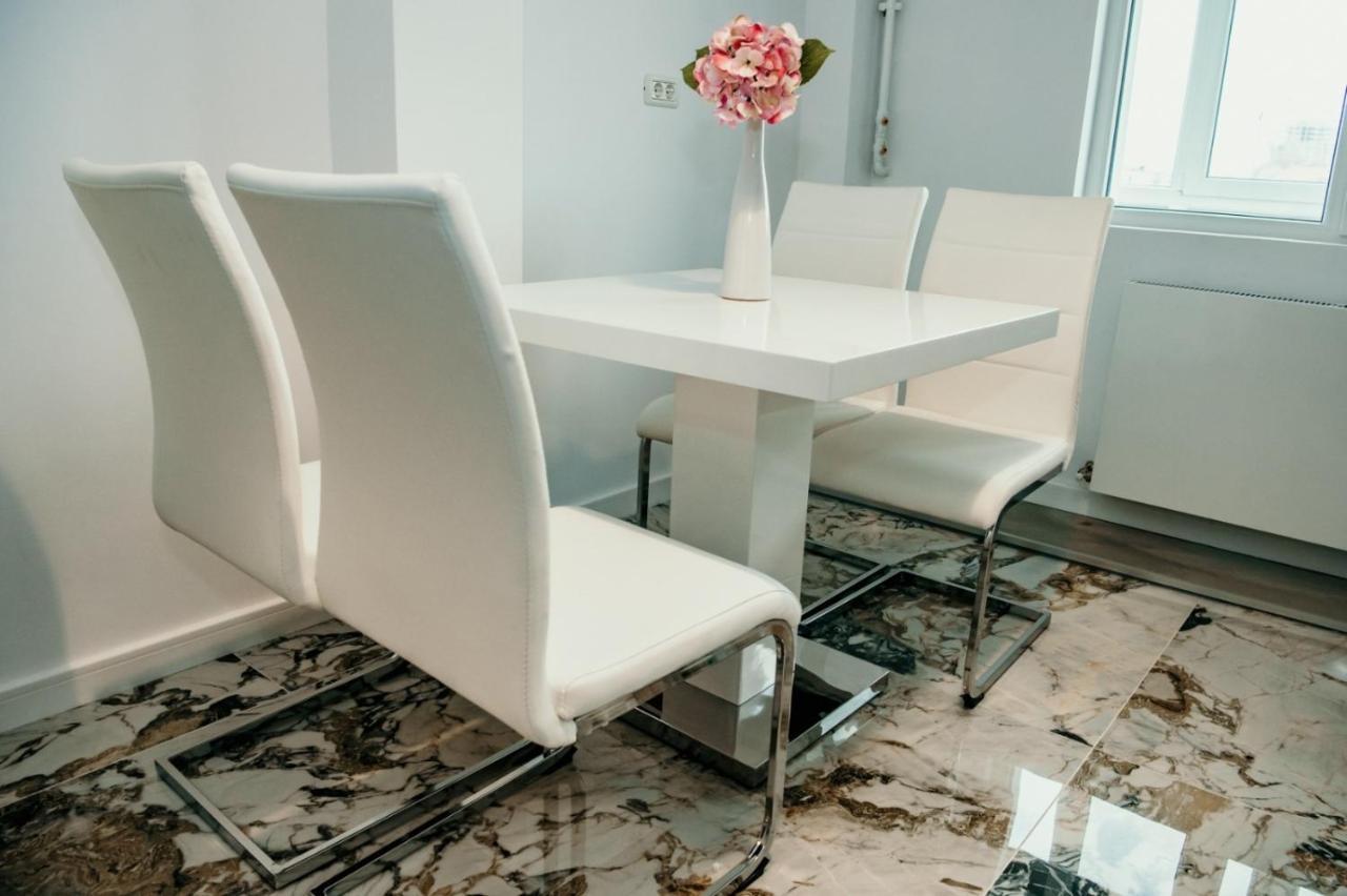 Apartament De Lux Ultramodern In Zona Centrala Temeşvar Dış mekan fotoğraf